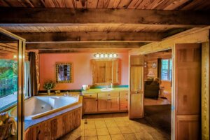 Kenzys-Wilderness-Bathroom (Copy)